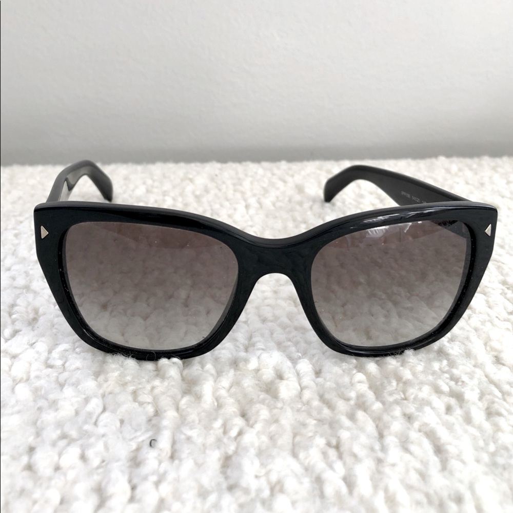 Authentic Prada Black Sunglasses SPR09s